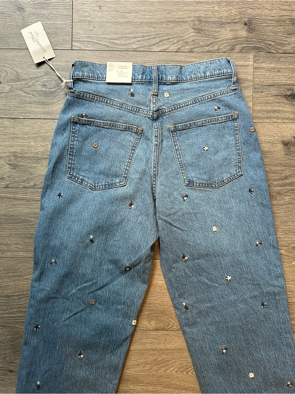 Universal Thread High-Rise Blue Jeans with Metallic Star Embellishments - Picture 4 of 6
